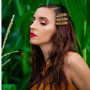 An Amazon Rainforest Inspiration with a Glazed Honey Touch of Style