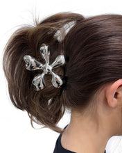 Petal Elegance Oversized Hair Clip